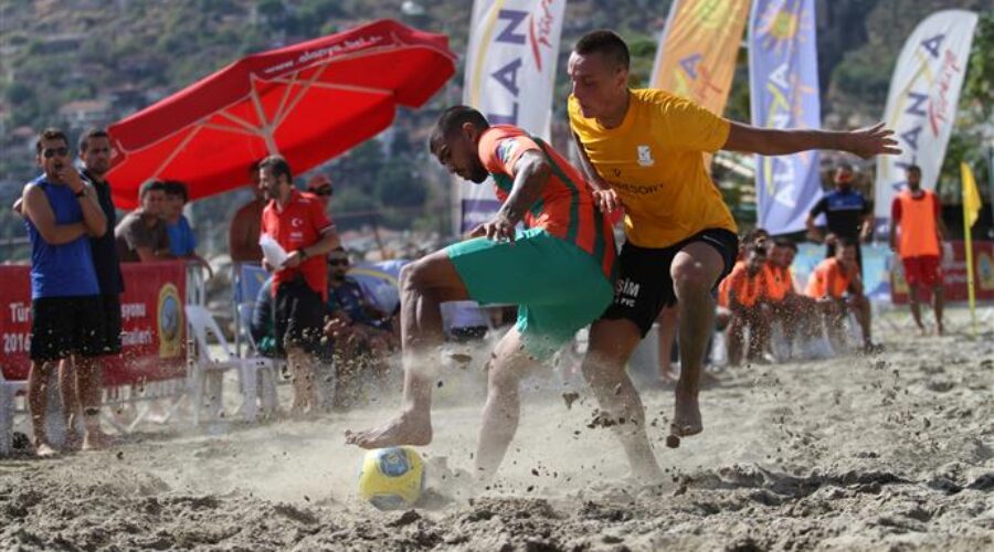 Beach football final in Alanya