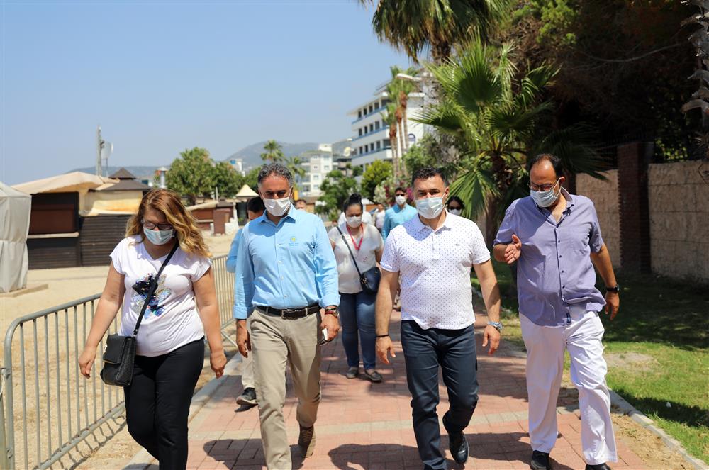 Alanya Municipality Mayor Adem Murat Yücel and ALTID President Burhan Sili