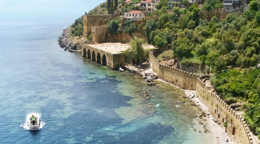 Feel the meaning of Turquoise in Alanya