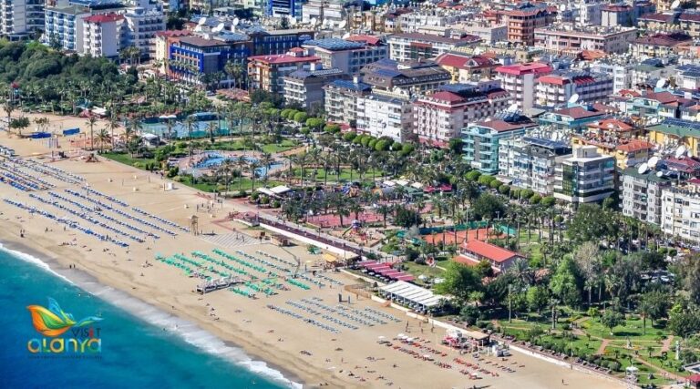 Cleopatra Beach in Alanya part Damlatas