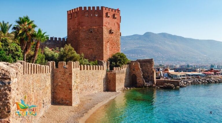 The Red Tower and the center of Alanya